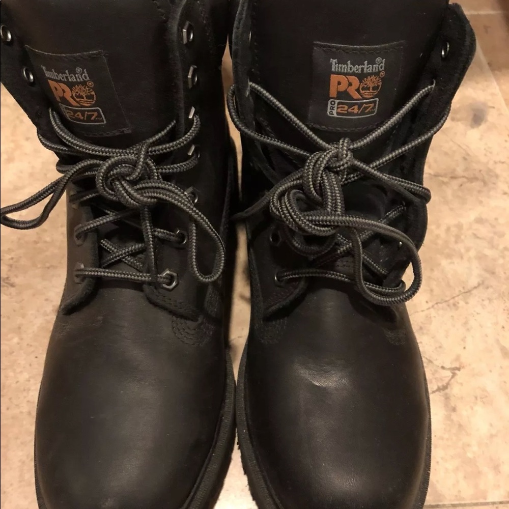 Timberland boots size 8 1/2.  Excellent condition!